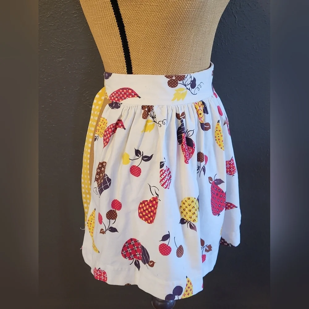 1960s Heavy Cotton Handmade Half Apron Fruit Design